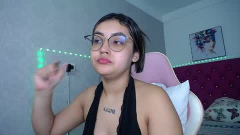 Snapshot of sofiaasexy19 chatting on 9, 5, 2026 Sofia online show from 9, 5, 2026