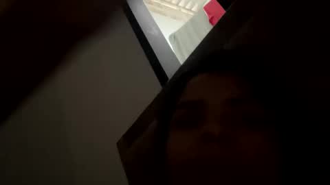 Danna Sofia online show from 11, 11, 2025