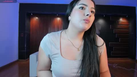 Snapshot of sofiacaramel chatting on 26, 10, 2025 Sofia caramel online show from 26, 10, 2025