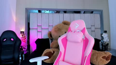 Sofia  online show from 27, 12, 2024