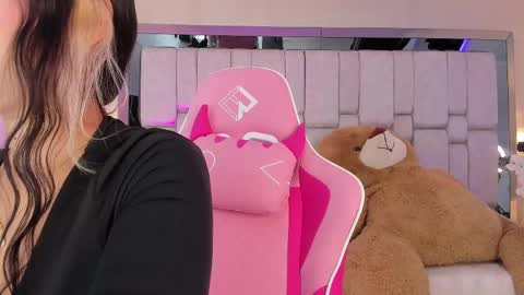 Sofia  online show from 22, 2, 2025