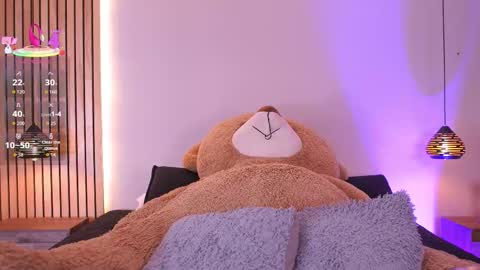 Sofia  online show from 19, 9, 2025