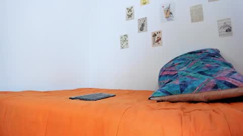 sofiaortizx online show from 24, 1, 2025