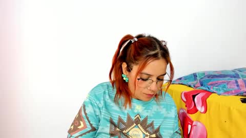 sofiaortizx online show from 1, 2, 2025