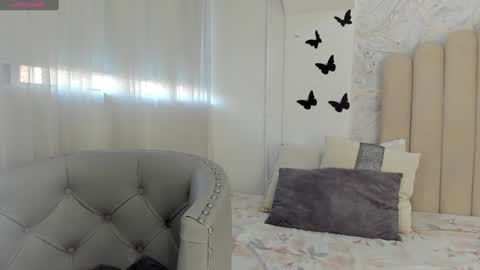 Sofia  online show from 17, 12, 2024