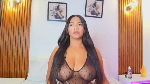 Snapshot of sofiasweett1 chatting on 19, 9, 2025   online show from 19, 9, 2025