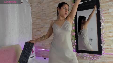 Snapshot of sofiaxmiller chatting on 12, 1, 2025 Danna Sofia online show from 12, 1, 2025