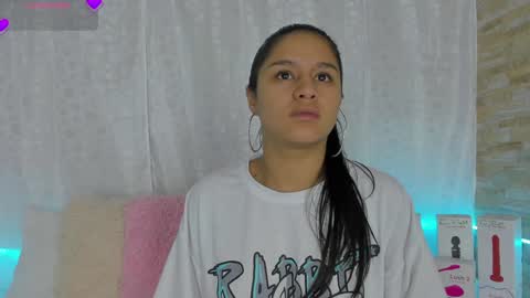 Snapshot of sofiaxmiller chatting on 26, 2, 2025 Danna Sofia online show from 26, 2, 2025