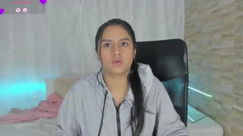 Snapshot of sofiaxmiller chatting on 12, 3, 2025 Danna Sofia online show from 12, 3, 2025