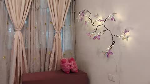 Sofi Bella online show from 16, 5, 2026