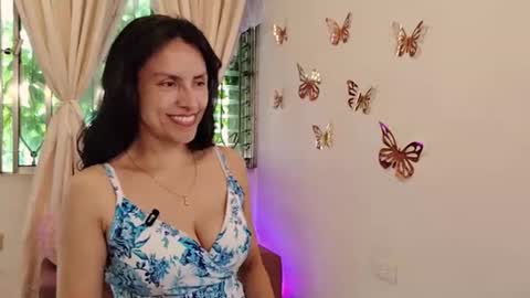 Sofi Bella online show from 20, 6, 2026