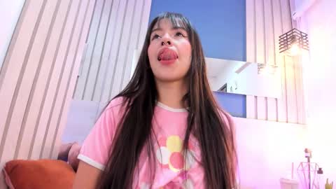 soficandy_ online show from 7, 10, 2025