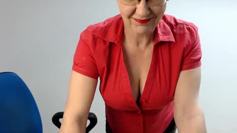 Snapshot of sofie_velvet chatting on 20, 12, 2024 Sofie Velvet online show from 20, 12, 2024