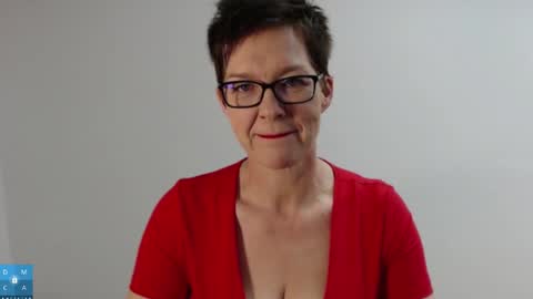 Sofie Velvet online show from 16, 11, 2025