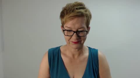 Sofie Velvet online show from 24, 7, 2026