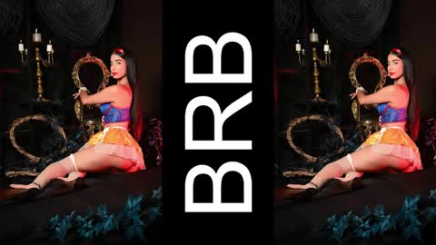 Snapshot of sofiewild_ chatting on 13, 11, 2025 sofie online show from 13, 11, 2025