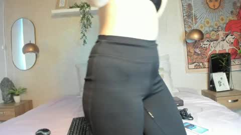 sofii_wild online show from 16, 5, 2026