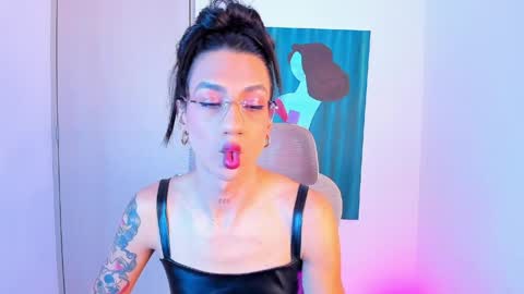 Snapshot of sofiia_grey_ chatting on 4, 4, 2026 Sofi online show from 4, 4, 2026