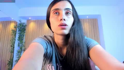 Sofiia  Everyday From 1400 to 2200 Col Time online show from 1, 12, 2025