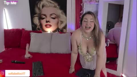 Snapshot of sofiibell_ chatting on 23, 9, 2025 Sofiibell online show from 23, 9, 2025