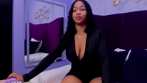 sofiifox online show from 7, 1, 2025