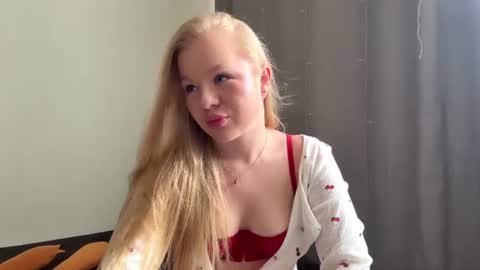 Snapshot of sofiternerss chatting on 13, 7, 2026 sofiternerss online show from 13, 7, 2026