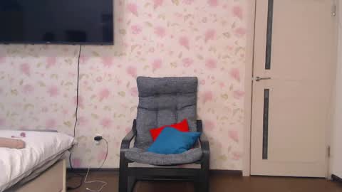  Kaitbrunette and SofiblondeWelcome room Private is Open  Make us happy online show from 26, 4, 2026
