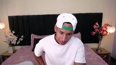 Cam and Amy online show from 18, 10, 2025