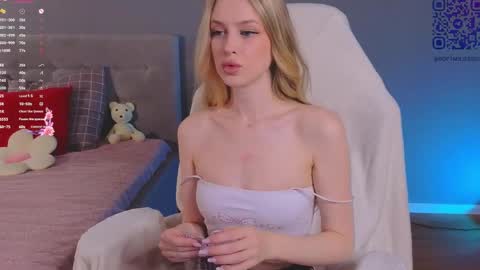 Snapshot of soft_babe chatting on 30, 4, 2026 Milisa online show from 30, 4, 2026