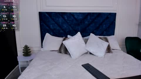 Marcela online show from 5, 12, 2025