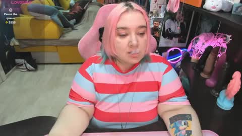 Snapshot of softie_sofy chatting on 9, 4, 2026 Sofie online show from 9, 4, 2026