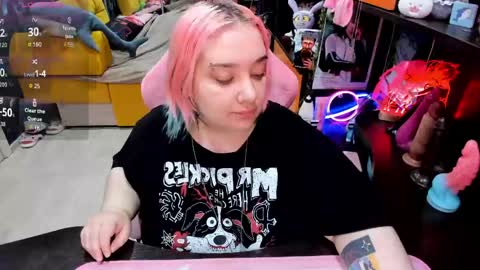 Snapshot of softie_sofy chatting on 15, 4, 2026 Sofie online show from 15, 4, 2026