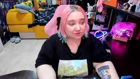 Snapshot of softie_sofy chatting on 24, 4, 2026 Sofie online show from 24, 4, 2026
