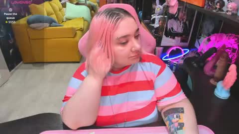 Snapshot of softie_sofy chatting on 20, 5, 2026 Sofie online show from 20, 5, 2026