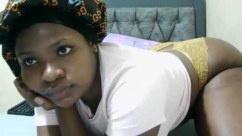 Snapshot of softsinn chatting on 19, 4, 2026 sheryll online show from 19, 4, 2026