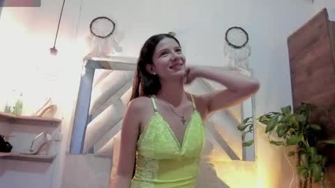 Snapshot of sofy_bonnet chatting on 22, 4, 2026 online show from 22, 4, 2026