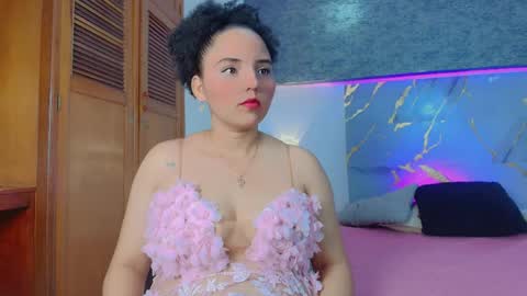 Sol Latiana online show from 10, 5, 2026