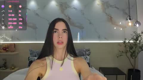 Snapshot of solavelar chatting on 15, 3, 2026 Sol Avelar online show from 15, 3, 2026