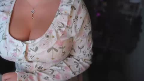 Gaby Solis online show from 18, 7, 2026