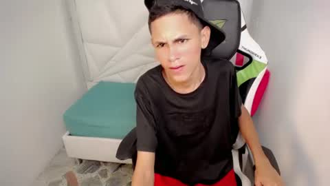 Snapshot of sombra_18 chatting on 1, 7, 2026 ESTEBAN online show from 1, 7, 2026