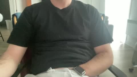 Snapshot of someoneyoudontsee chatting on 25, 9, 2025 someoneyoudontsee online show from 25, 9, 2025