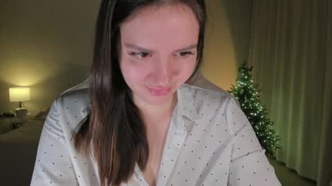 Snapshot of sonia_moon_ chatting on 8, 1, 2025 sonia_moon_ online show from 8, 1, 2025
