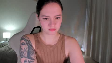 Snapshot of sonia_moon_ chatting on 14, 1, 2025 sonia_moon_ online show from 14, 1, 2025
