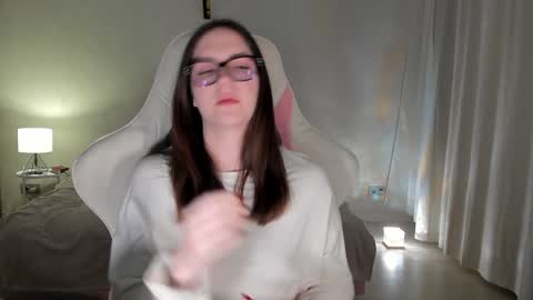 Snapshot of sonia_moon_ chatting on 15, 1, 2025 sonia_moon_ online show from 15, 1, 2025