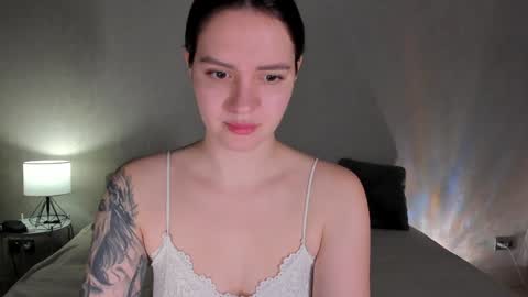 Snapshot of sonia_moon_ chatting on 1, 2, 2025 sonia_moon_ online show from 1, 2, 2025