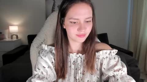 Snapshot of sonia_moon_ chatting on 12, 3, 2025 sonia_moon_ online show from 12, 3, 2025