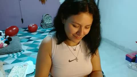 soniafuckboobs online show from 11, 3, 2025