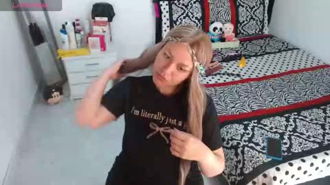 Snapshot of sonialatin69 chatting on 21, 10, 2025 sonialatin69 online show from 21, 10, 2025