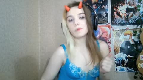 Snapshot of sonwosick chatting on 4, 4, 2026 Mila online show from 4, 4, 2026