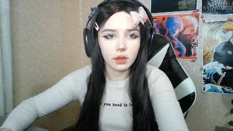 Snapshot of sonwosick chatting on 5, 4, 2026 Mila online show from 5, 4, 2026